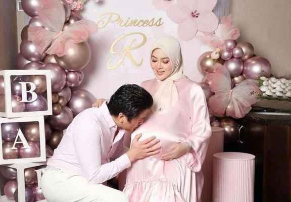 Foto: Syahrini Umumkan Kelahiran Anak Pertama Tepat di Hari Ultahnya | Pifa Net