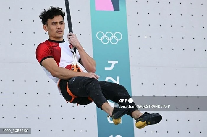 Foto: Veddriq Atlet Panjat Tebing Asal Pontianak Lolos Perempatan Final Olimpiade Paris 2024 | Pifa Net