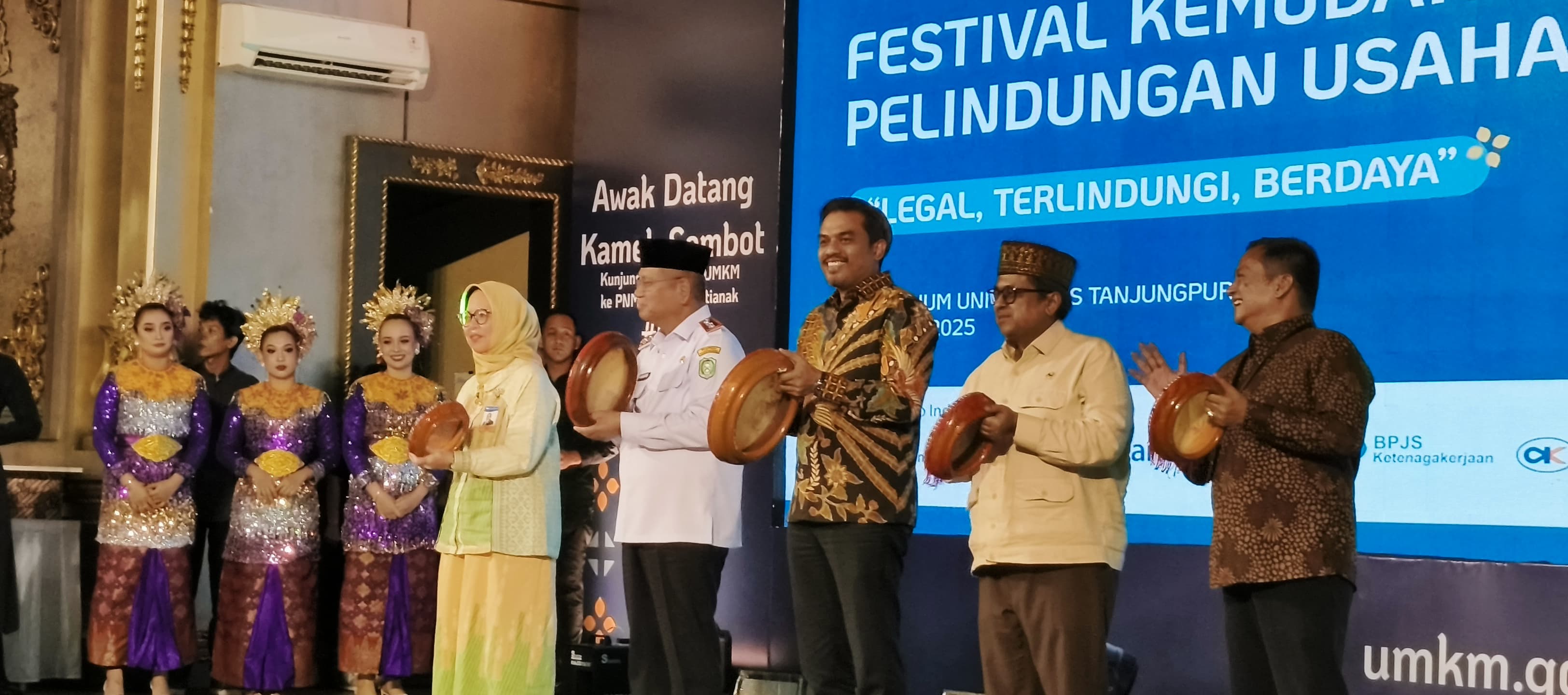 Foto: Kalbar Jadi yang Pertama Gelar Festival Kemudahan dan Perlindungan Usaha Mikro | Pifa Net
