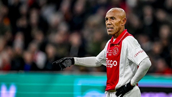 Foto: Simon Tahamata Resmi Bergabung sebagai Kepala Pemandu Bakat PSSI, Siap Buru Talenta Garuda ke Seluruh Dunia | Pifa Net