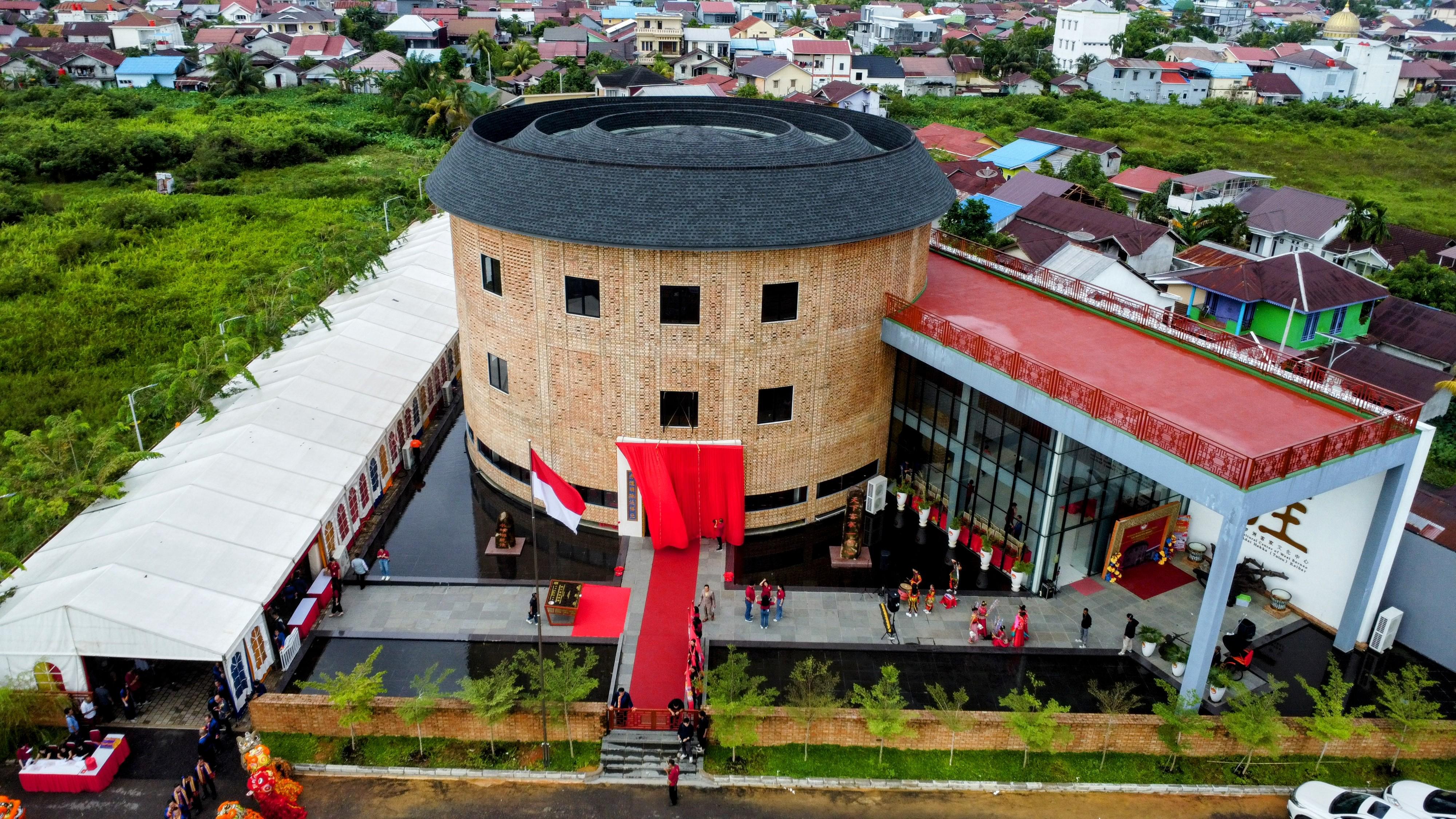 MPotret megahnya Rumah HAKKA ‘Tulou’ Kalbar, wisata baru di Kabupaten Kubu Raya. (Dok.PIFA/Lydia Salsabila)