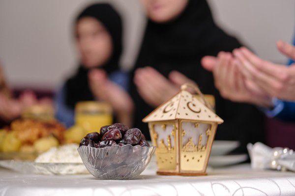 Foto: Awal Puasa 2026 Berpotensi Beda Satu Hari: Ini Penetapan Pemerintah, Muhammadiyah, dan NU | Pifa Net