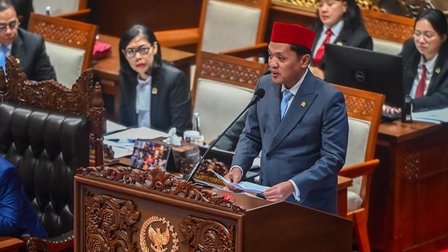 Foto: Ketua Komisi III DPR Tegas Tolak Usul Presiden Tunjuk Kapolri Tanpa Fit and Proper Test | Pifa Net