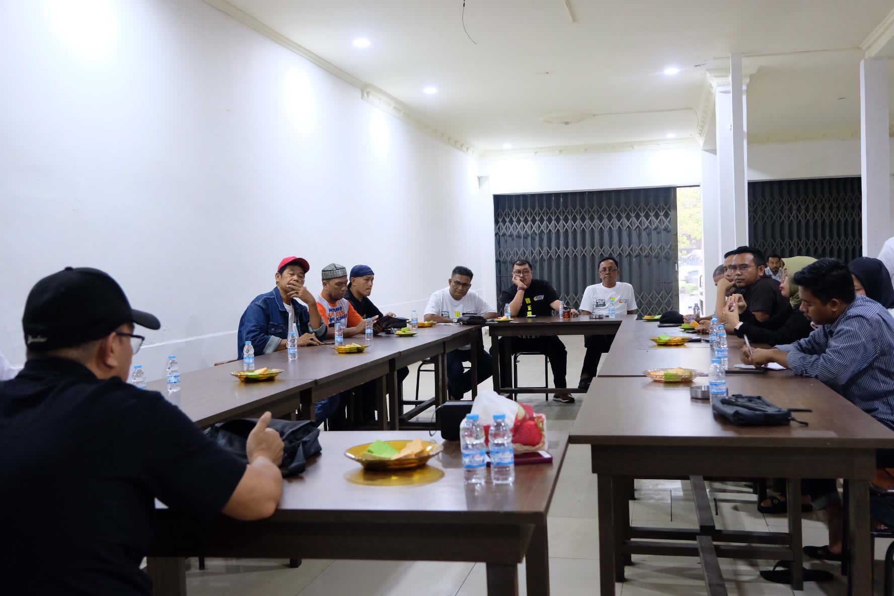 Foto: Simpul Relawan Midji-Didi Silaturahmi dan Kumpul Bersama Satukan Kekuatan Menuju Pilgub 2024 | Pifa Net