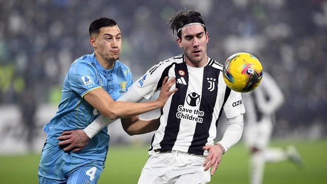 Foto: Jay Idzes Cetak Sejarah di Liga Italia: Pemain Pertama Indonesia yang Nyekor & Bawa Venezia Tahan Imbang Juventus  | Pifa Net