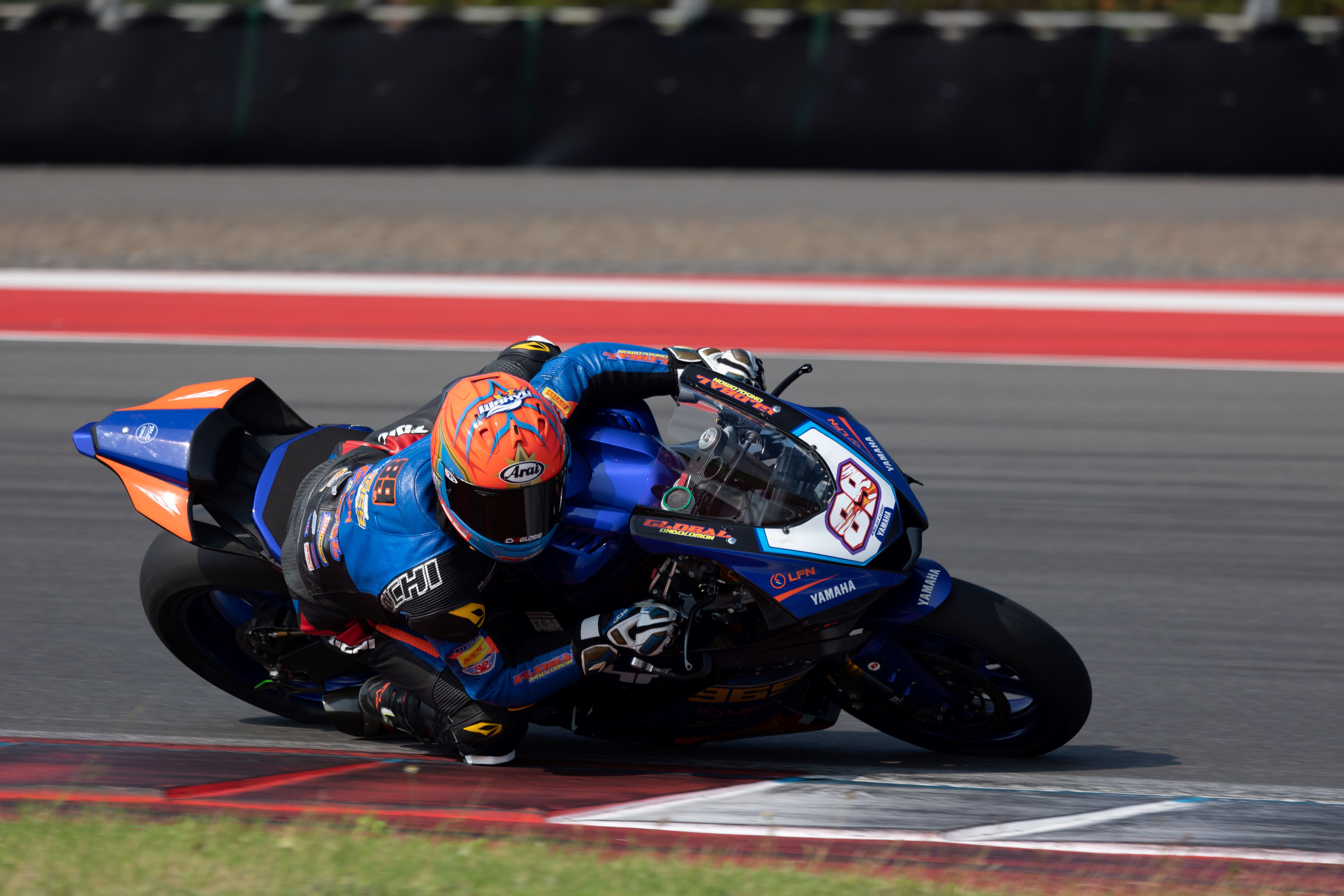 Foto: Sapu Bersih Kemenangan, Yamaha Dominasi Seri 2 Mandalika Racing Series | Pifa Net