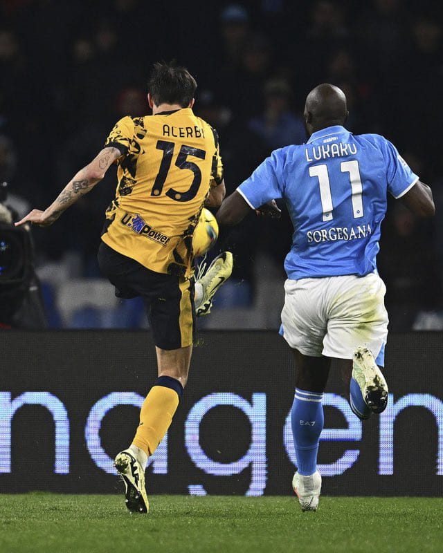 Foto: Menuju Scudetto 2024/2025, Inter dan Napoli Sengit Rebut Puncak | Pifa Net