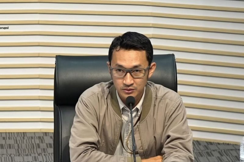 Foto: KPK Periksa 9 Pejabat Pemkab Tulungagung, Dalami Dugaan Pemerasan Bupati Nonaktif | Pifa Net