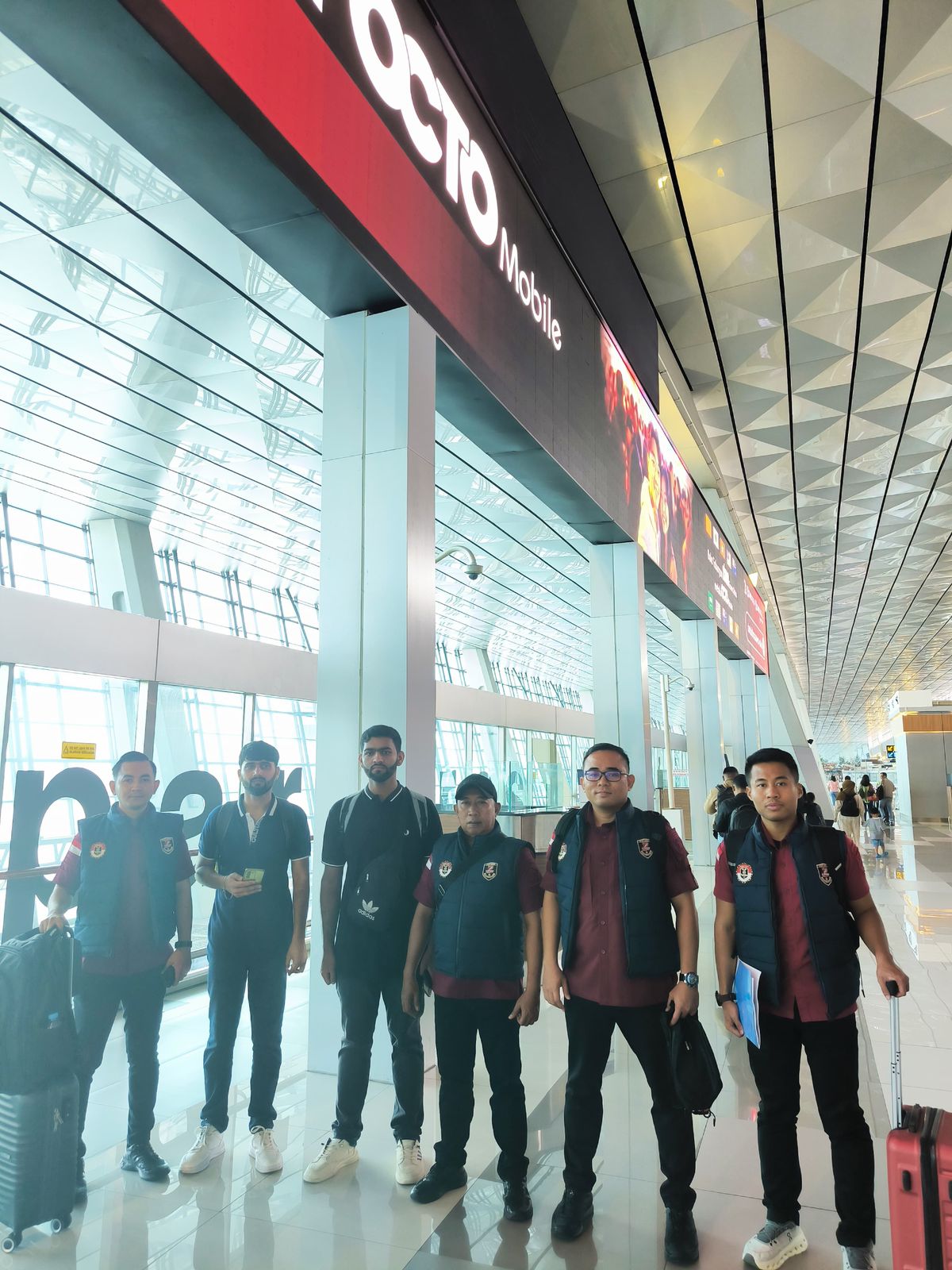 Foto: 2 Investor Bodong WNA Pakistan Dideportasi dari Pontianak | Pifa Net