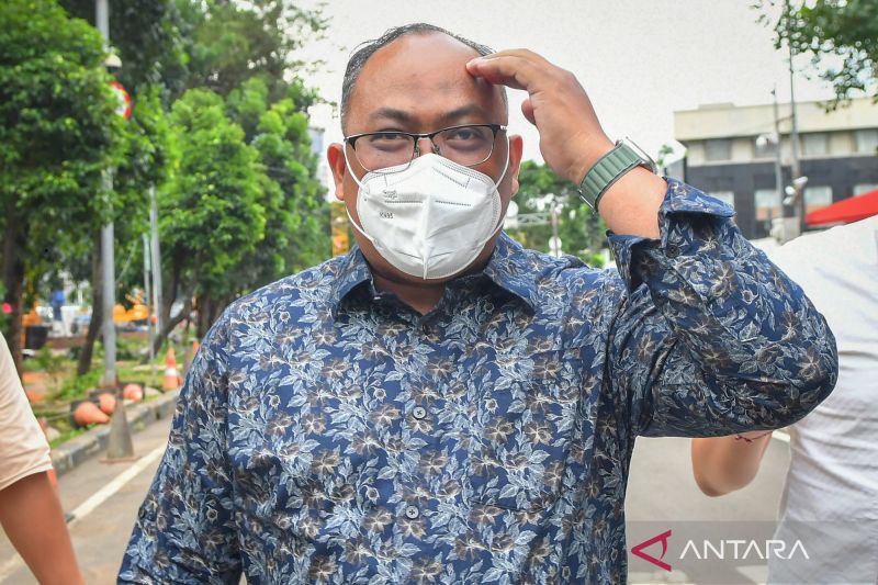 Foto: KPK Sita Uang Ratusan Juta dari Staf Ahli Menhub Terkait Kasus Suap Jalur Kereta | Pifa Net