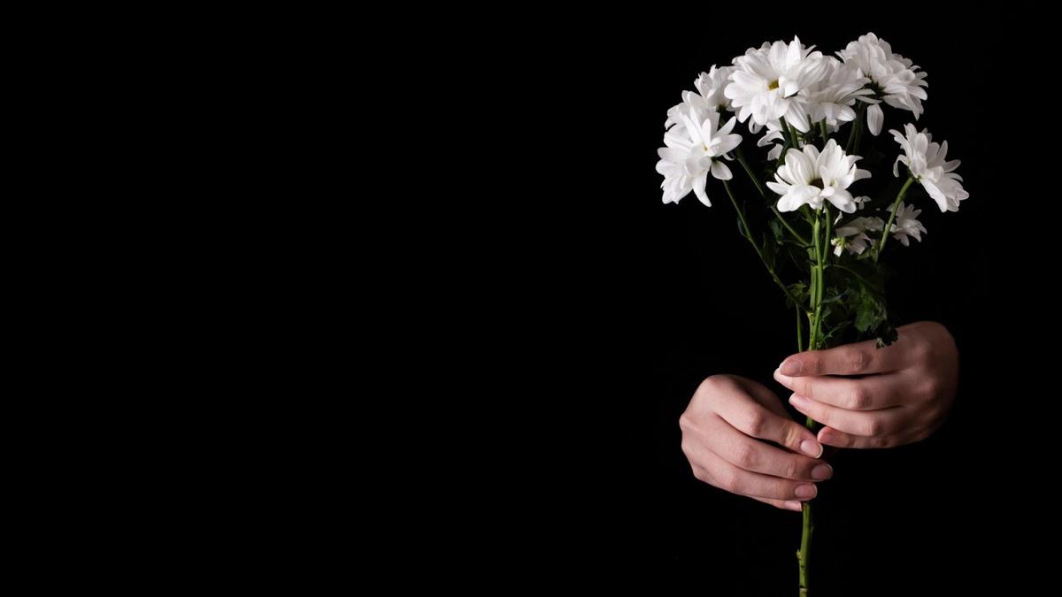 Foto: Psikolog Ungkap Pertanyaan yang Sebaiknya Dihindari saat Berhadapan dengan Orang Berduka | Pifa Net