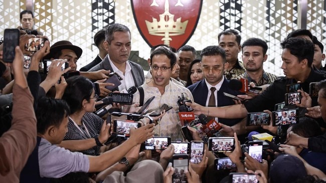Foto: Nadiem Makarim Dicegah ke Luar Negeri, Hotman Paris Bilang Begini | Pifa Net