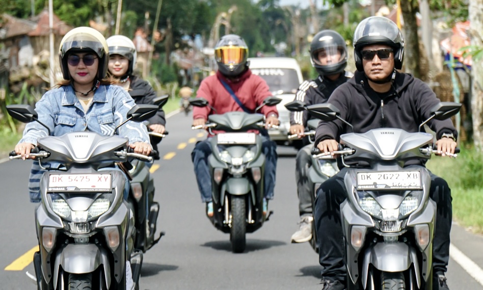 Foto:   Pecah! Ribuan Warga Bali Guncang Pasar Kintamani Lewat Grebek Pasar Rame Yamaha 2025 | Pifa Net