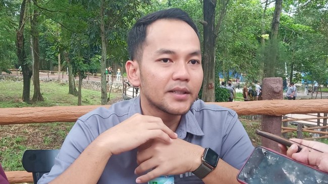 Foto: Wali Kota Solo Respons Kritik Gerindra soal Baliho Ulang Tahun Jokowi: Siap Salah | Pifa Net