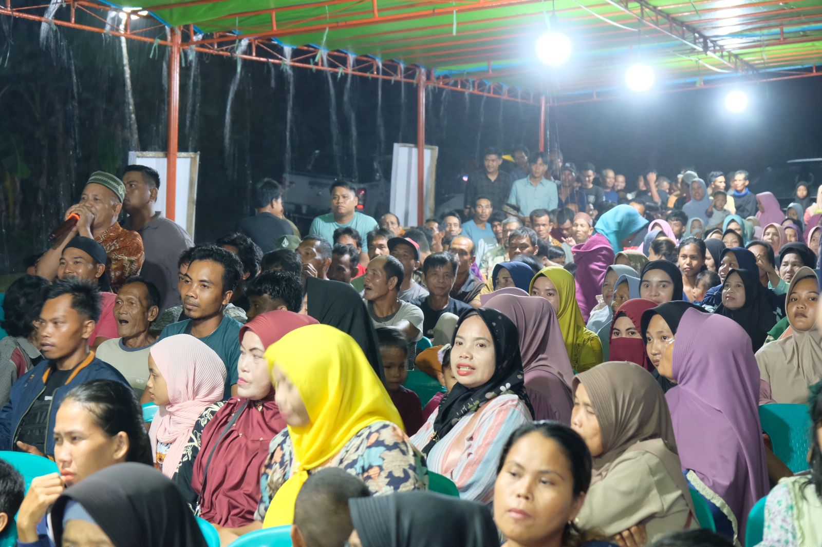 Foto: Korlap Relawan Midji-Didi Kabupaten Sanggau Tanggapi Pernyataan Ria Norsan soal Jalan Provinsi | Pifa Net