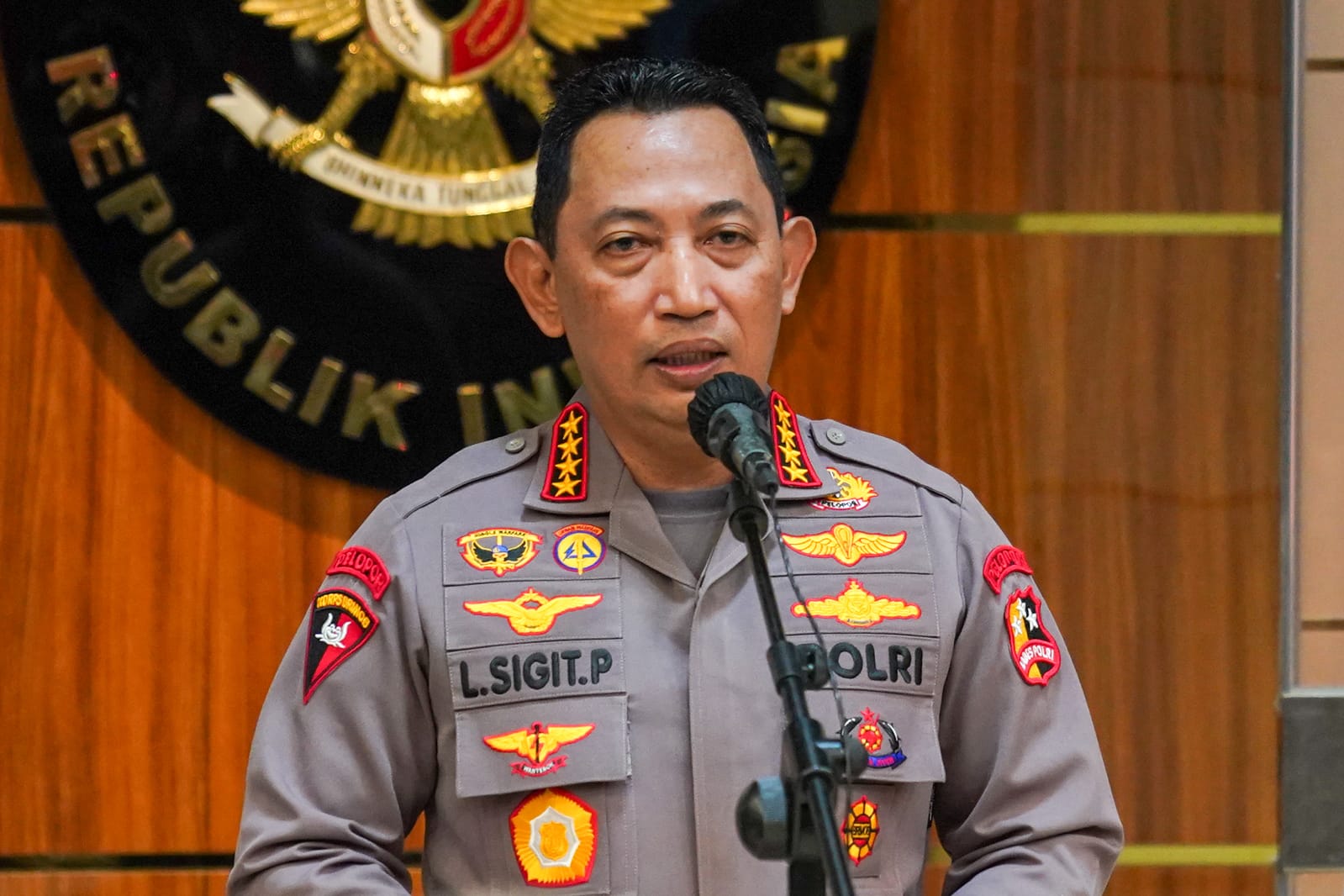 Foto: Kapolri Siap Tertibkan Ruang Digital Usai 110 Anak Teridentifikasi Rencanakan Aksi Teror | Pifa Net