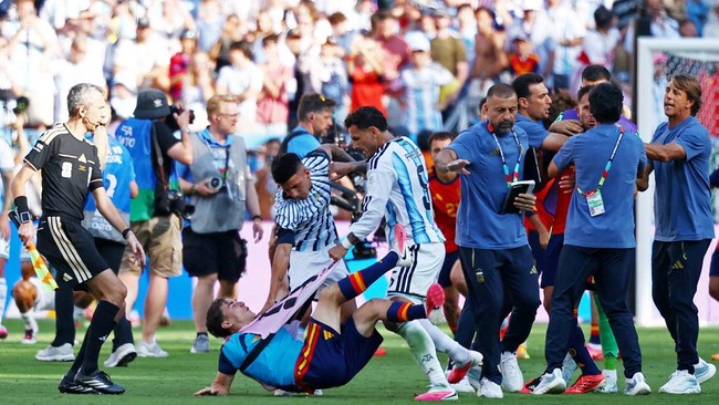 Foto: FIFA Jatuhkan Sanksi Berat ke Argentina Usai Keributan Final Piala Dunia 2026 | Pifa Net