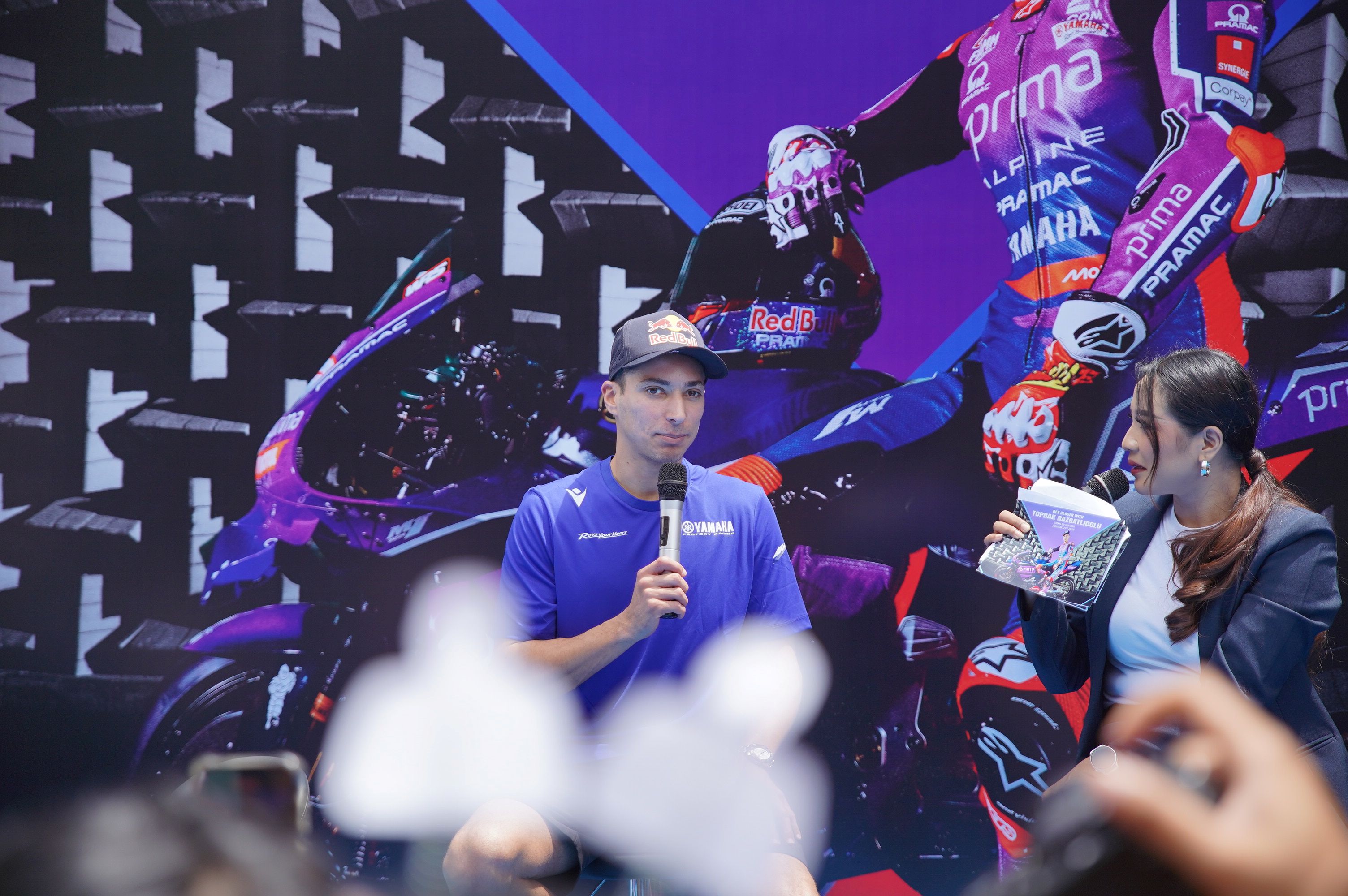 Foto: Langsung Jadi Idola, Toprak Razgatlıoğlu Bikin Kagum Pelajar SMK Negeri 39 Jakarta | Pifa Net