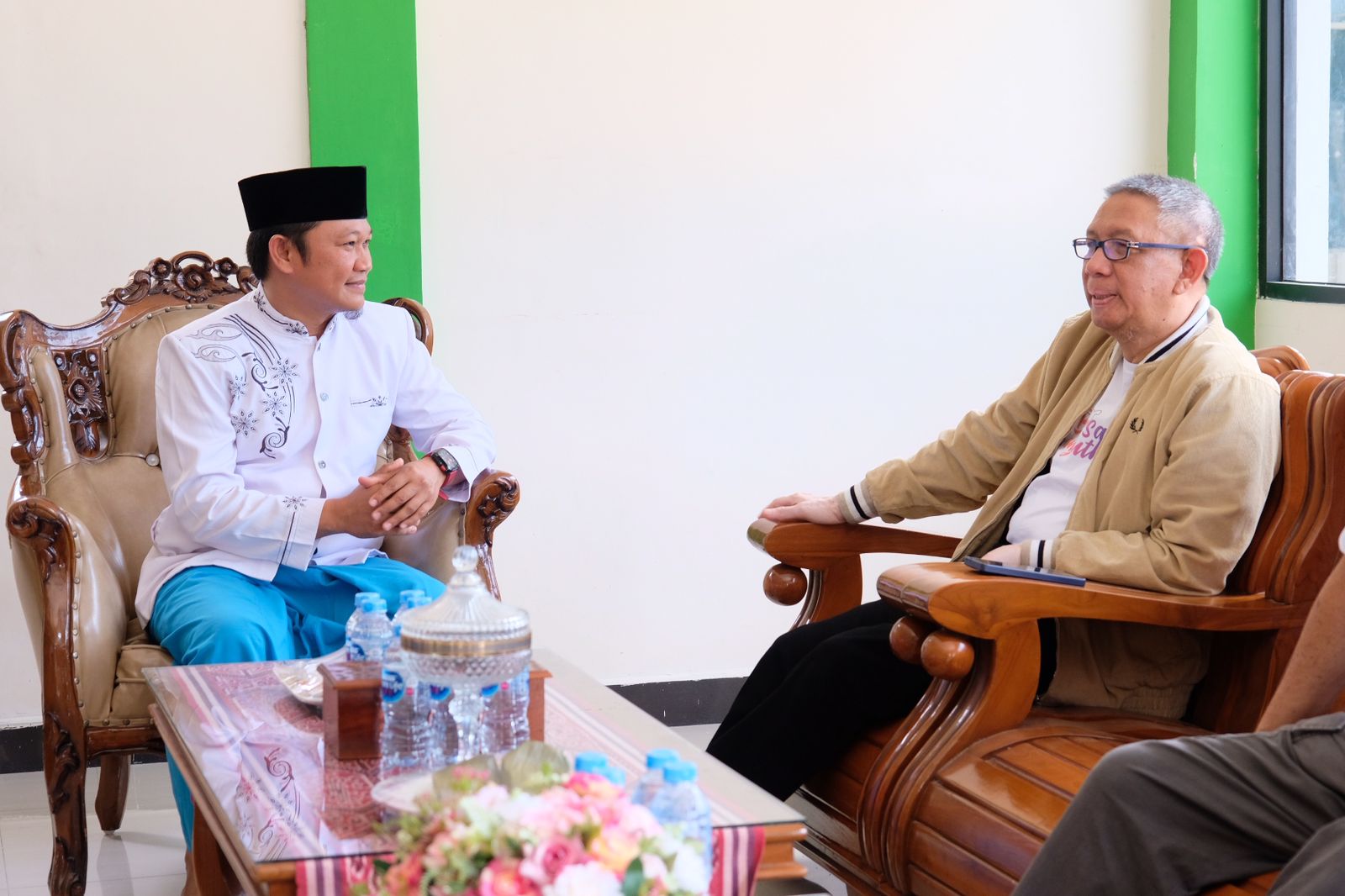 Foto: Dinilai Peduli Santri, Sutarmidji Terima Dukungan dari Pondok Tahfidz Quran Sintang | Pifa Net