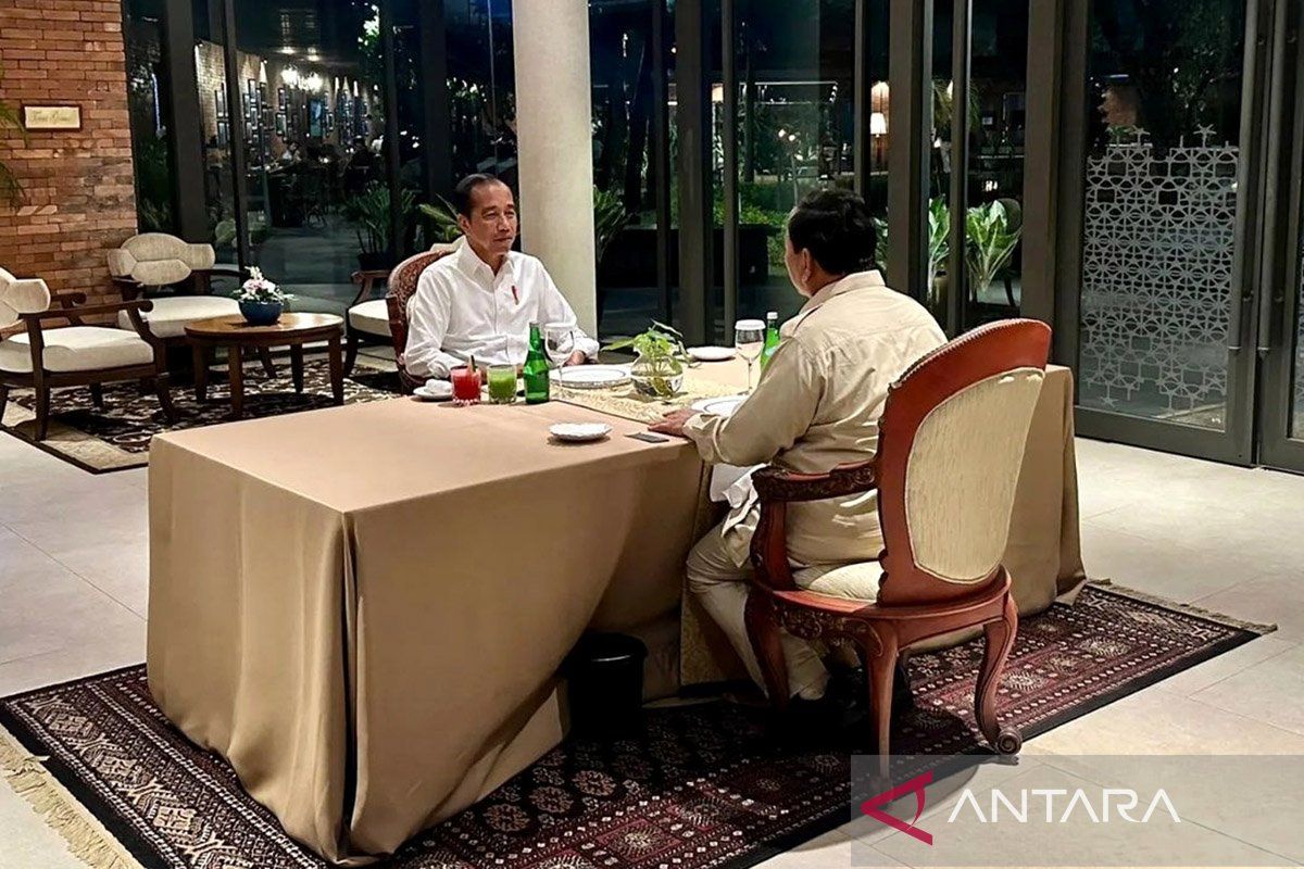 Foto: Jokowi Optimistis Prabowo Mampu Membawa Indonesia di Jalur yang Tepat | Pifa Net