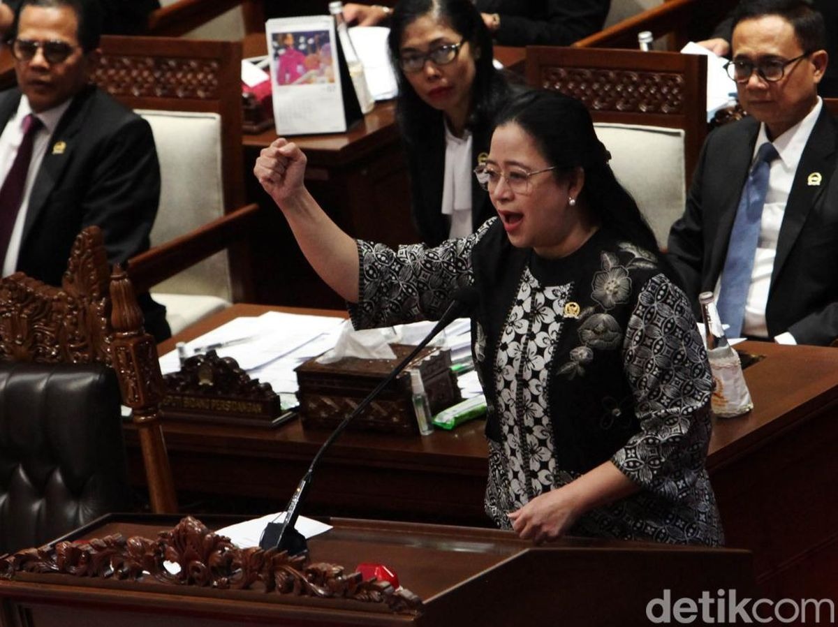 Ketua DPR RI, Puan Maharani, saat pidato di rapat paripurna. (Detikcom)