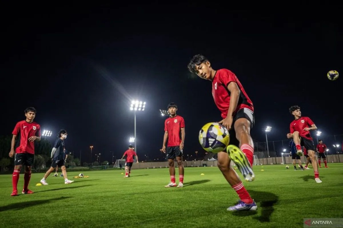 Foto: Mathew Baker Optimistis Timnas U-17 Indonesia Bisa Bangkit Hadapi Brasil di Piala Dunia U-17 2025 | Pifa Net