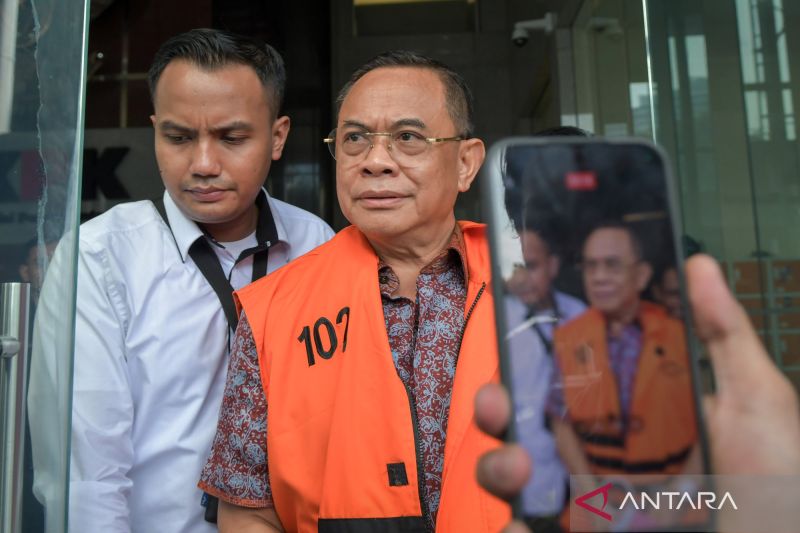Foto: KPK Limpahkan Dua Kasus Korupsi Sudewo ke Jaksa Penuntut Umum | Pifa Net