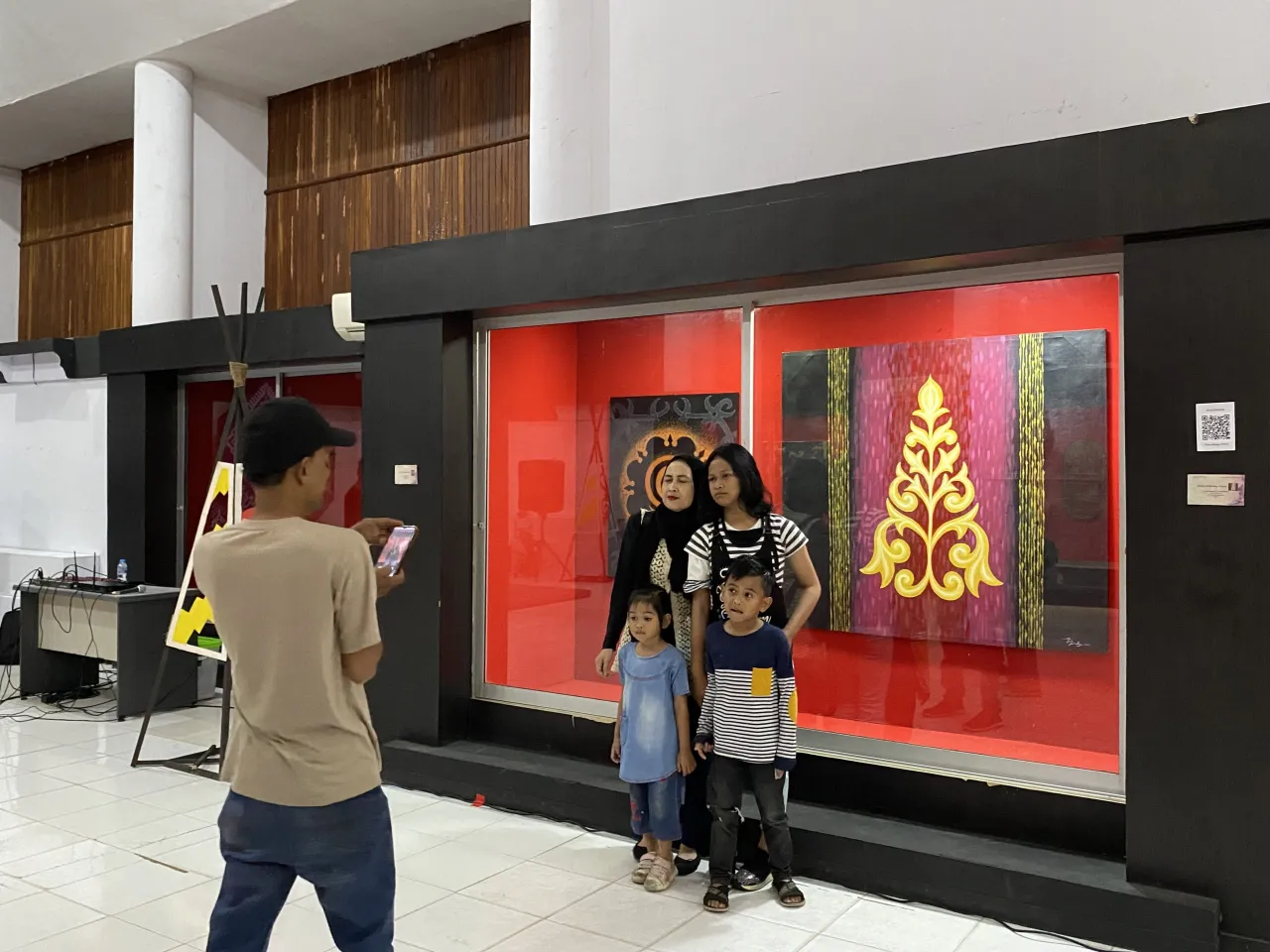Foto: Lestarikan Motif Melayu-Dayak, Seniman Kalbar Gelar Pameran Swarupa di Museum | Pifa Net