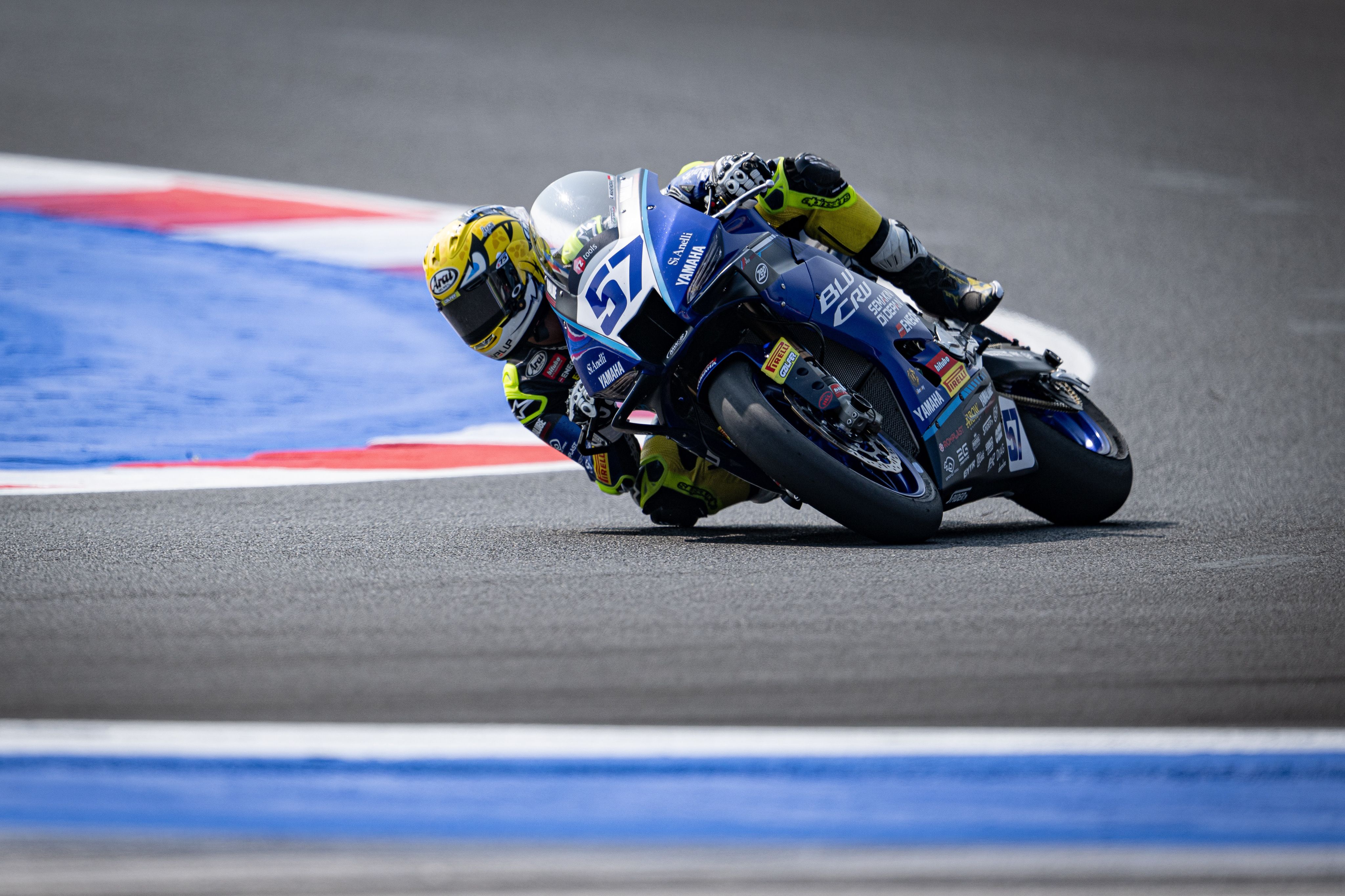 Foto: El' Dablek Aldi Satya Mahendra Konsisten Raih Poin di World Supersport 2025, Siap Geber di Donington dan Balaton Park | Pifa Net
