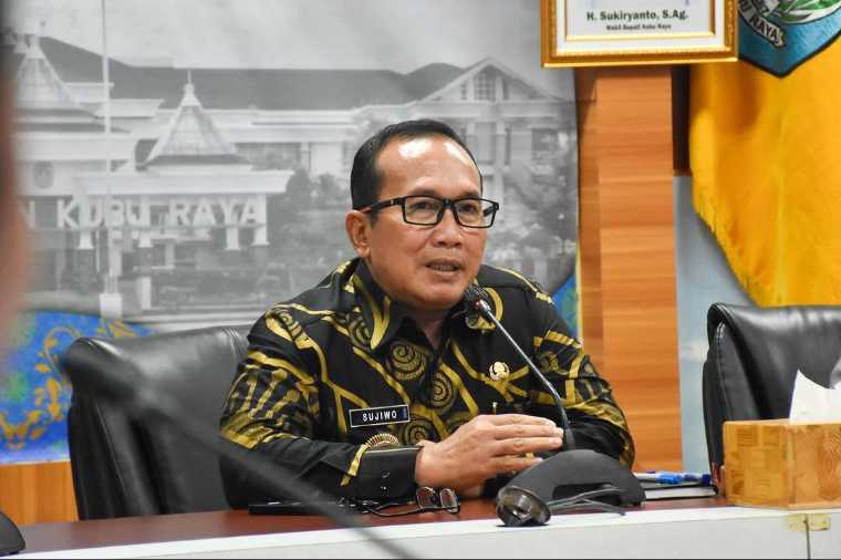 Foto: Bupati Kubu Raya Dorong Pesantren Jadi Pilihan Utama Pendidikan Anak | Pifa Net