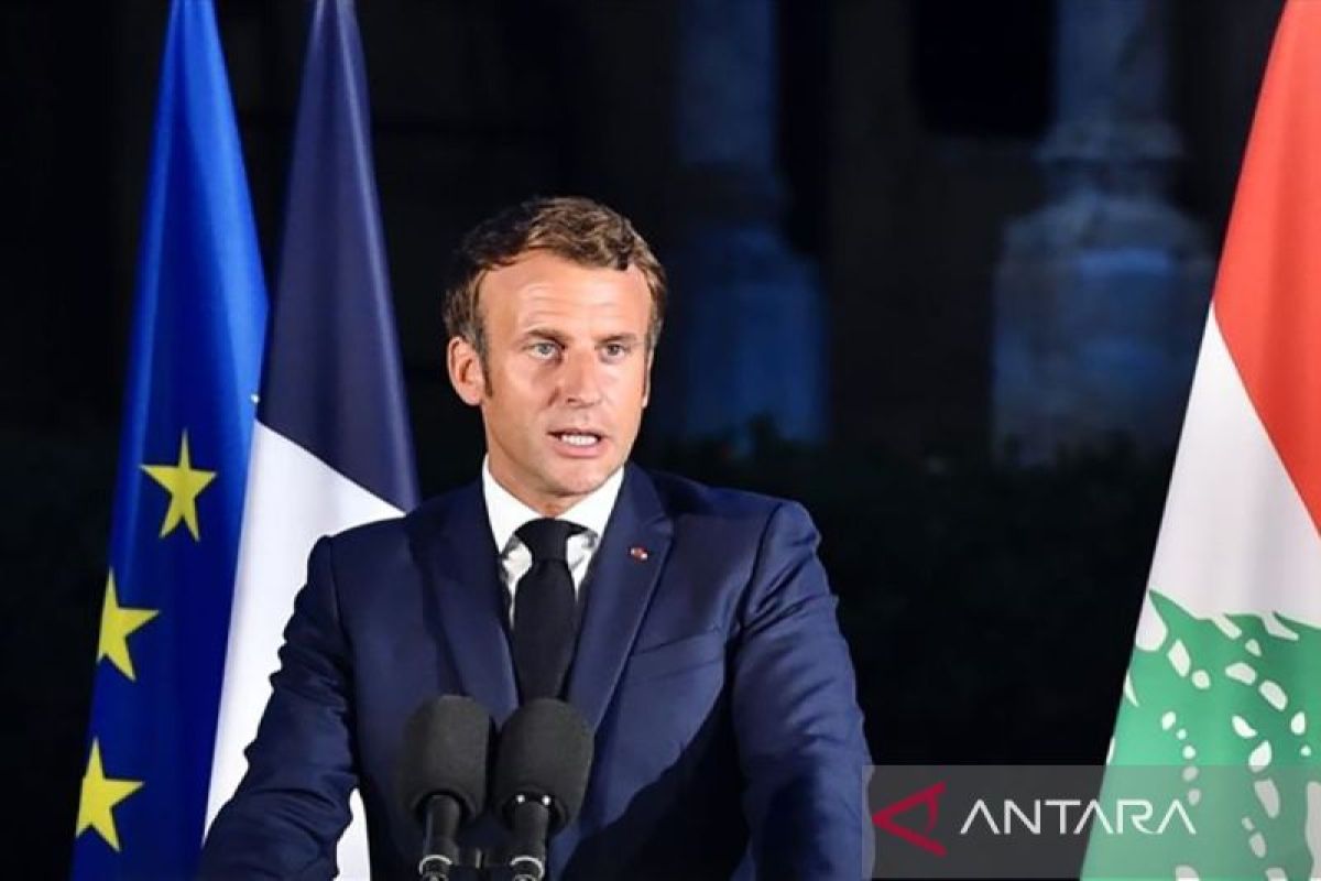 Foto: Macron Dorong Uni Eropa Larang Penggunaan Media Sosial bagi Anak di Bawah Usia Tertentu | Pifa Net