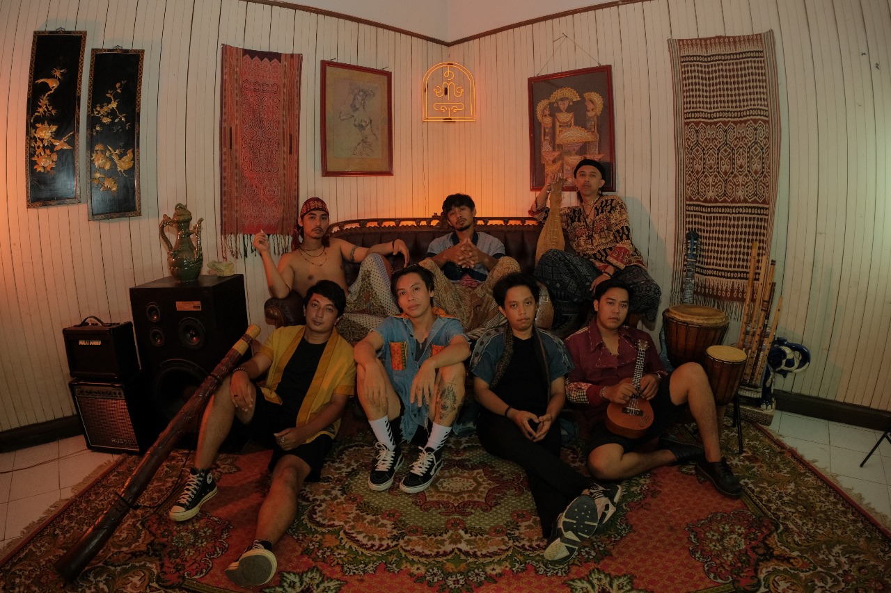 Foto: Merahjingga akan Gelar Mini Showcase “Mendengar Sebelum Terdengar”   | Pifa Net