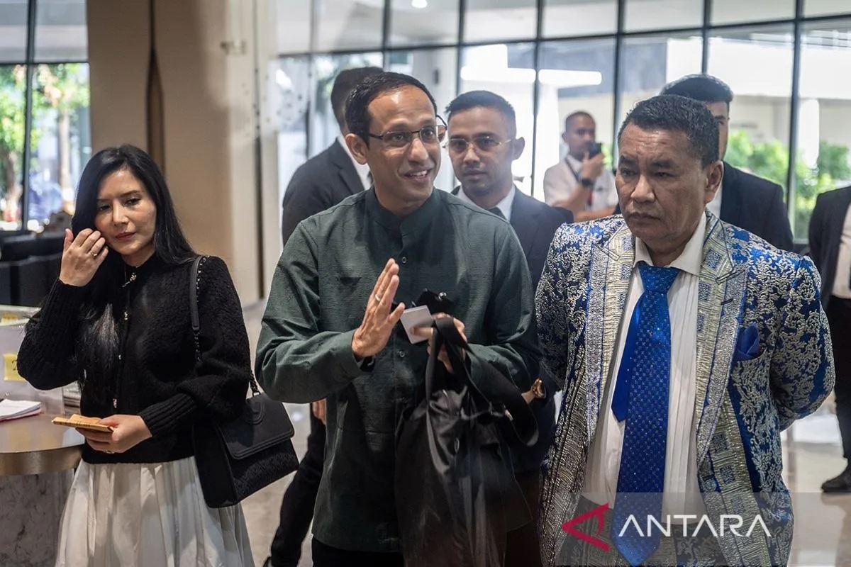 Hotman Paris Tegaskan Nadiem Makarim Tak Terima Uang dari Kasus Chromebook. (Antara)