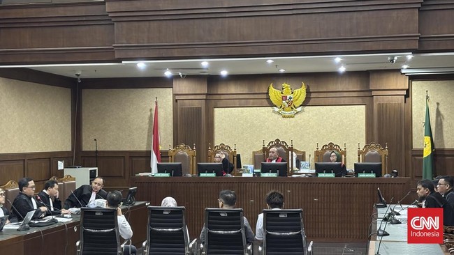 Foto: Bos Blueray Akui Beri Rp525 Juta ke Pejabat Bea Cukai | Pifa Net