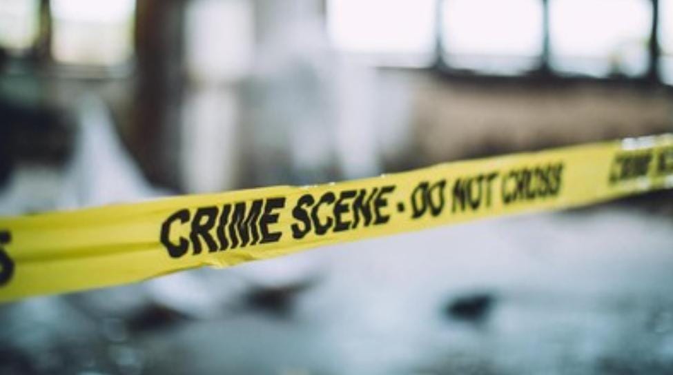 Foto: Viral Video Terduga Pencuri Merokok Bareng Penyidik, Kapolrestabes Bilang Begini | Pifa Net