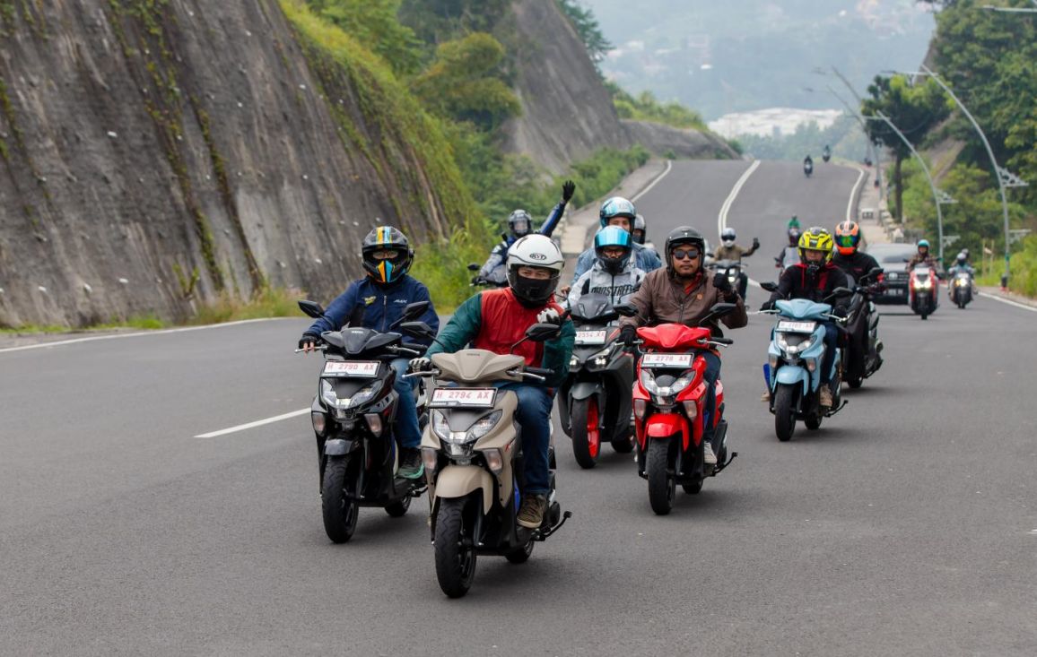Foto: Borong 9 Piala, Yamaha Dominasi Ajang Penghargaan Otomotif Bergengsi Tahun Ini | Pifa Net