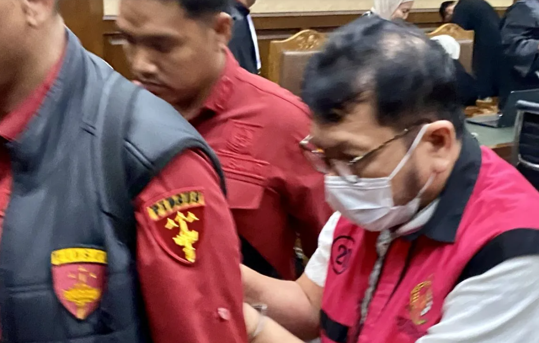Foto: Zarof Ricar Divonis 16 Tahun, Uang Rp915 Miliar dan Emas 51 Kg Dirampas untuk Negara | Pifa Net