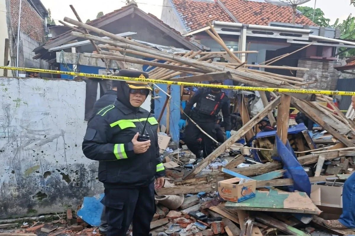 Foto: Ledakan Petasan di Pekalongan Lukai 9 Orang, Polisi Selidiki Penyebab | Pifa Net