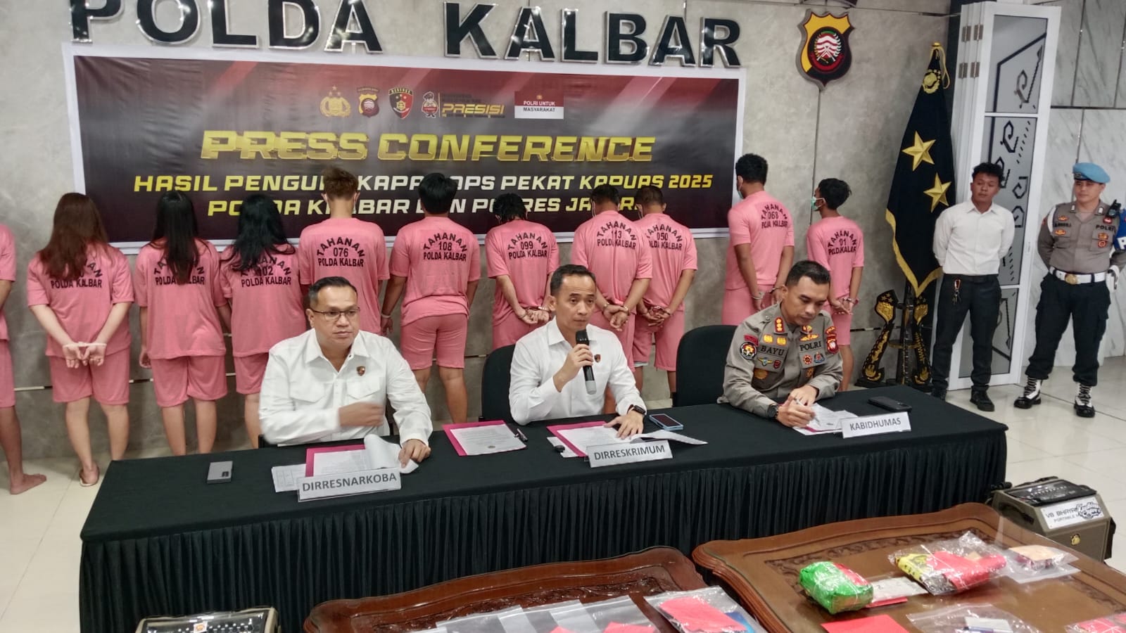 Foto: Polda Kalbar Ungkap 231 Kasus Kriminal Selama Operasi Pekat Kapuas 2025 | Pifa Net