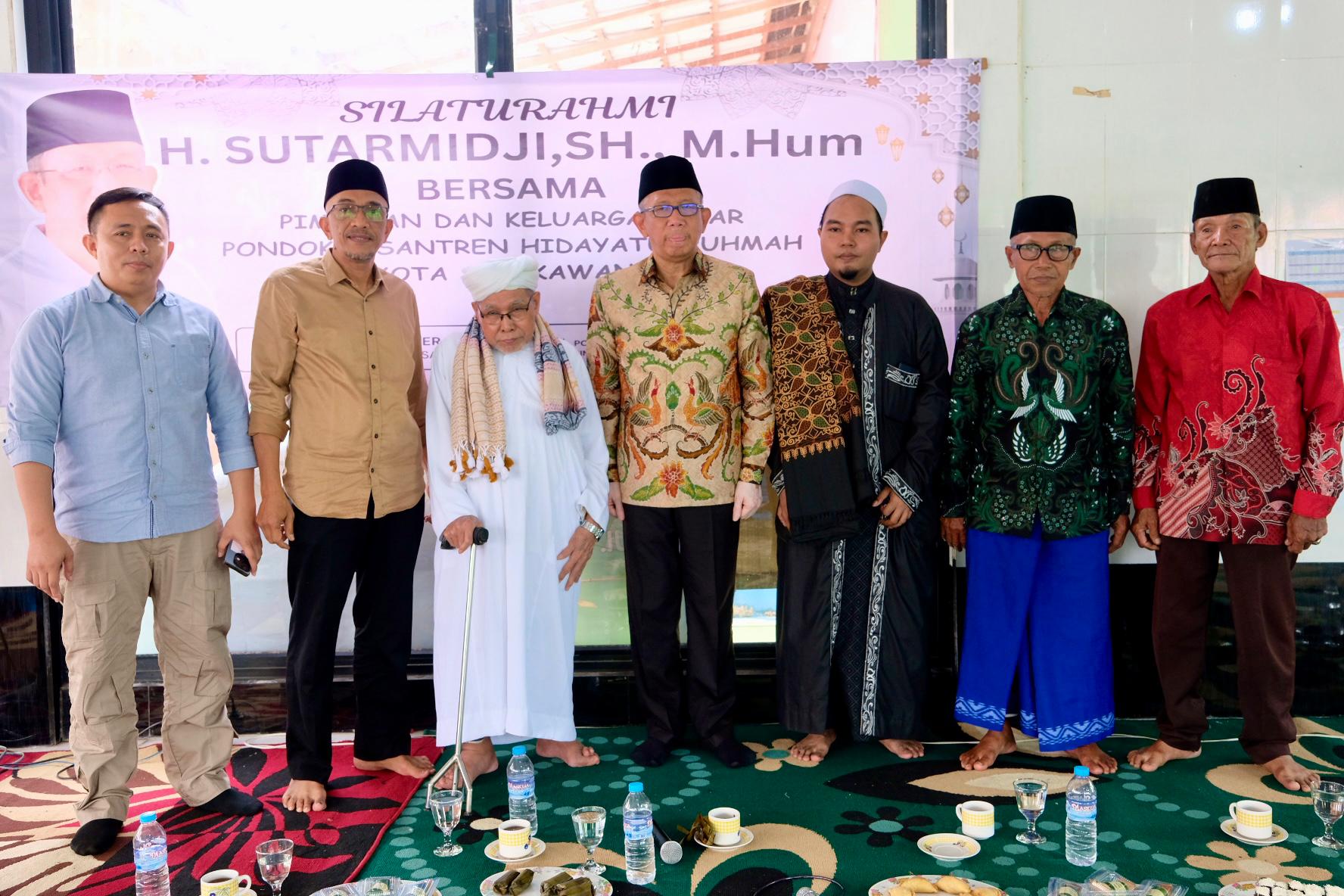 Foto: Doa Bersama untuk Sutarmidji: Harapan Besar dari Ponpes Hidayatur Ruhama Singkawang | Pifa Net