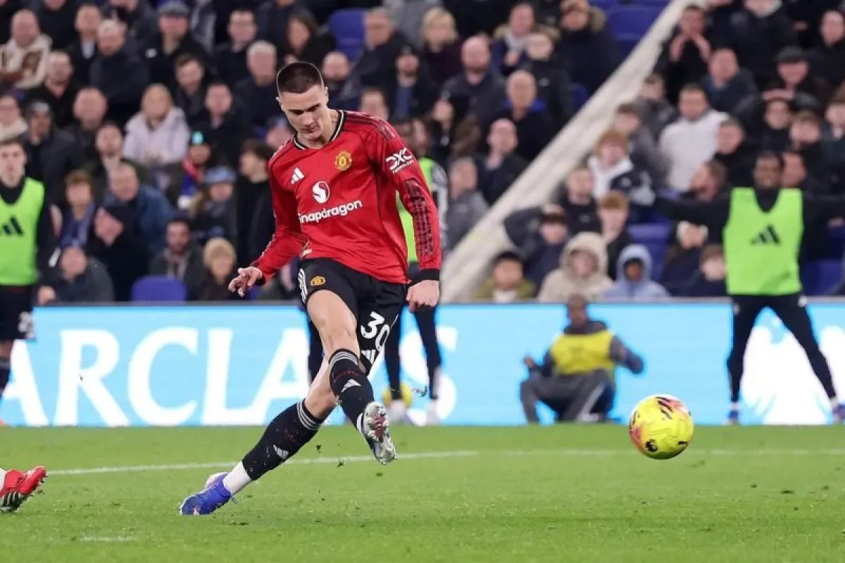 Foto: Gol Sesko Antar MU Kembali ke Empat Besar Usai Tekuk Everton 1-0 | Pifa Net