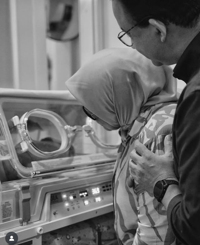 Foto:  Anies Baswedan Sambut Cucu Pertama, Resmi Jadi Kakek | Pifa Net
