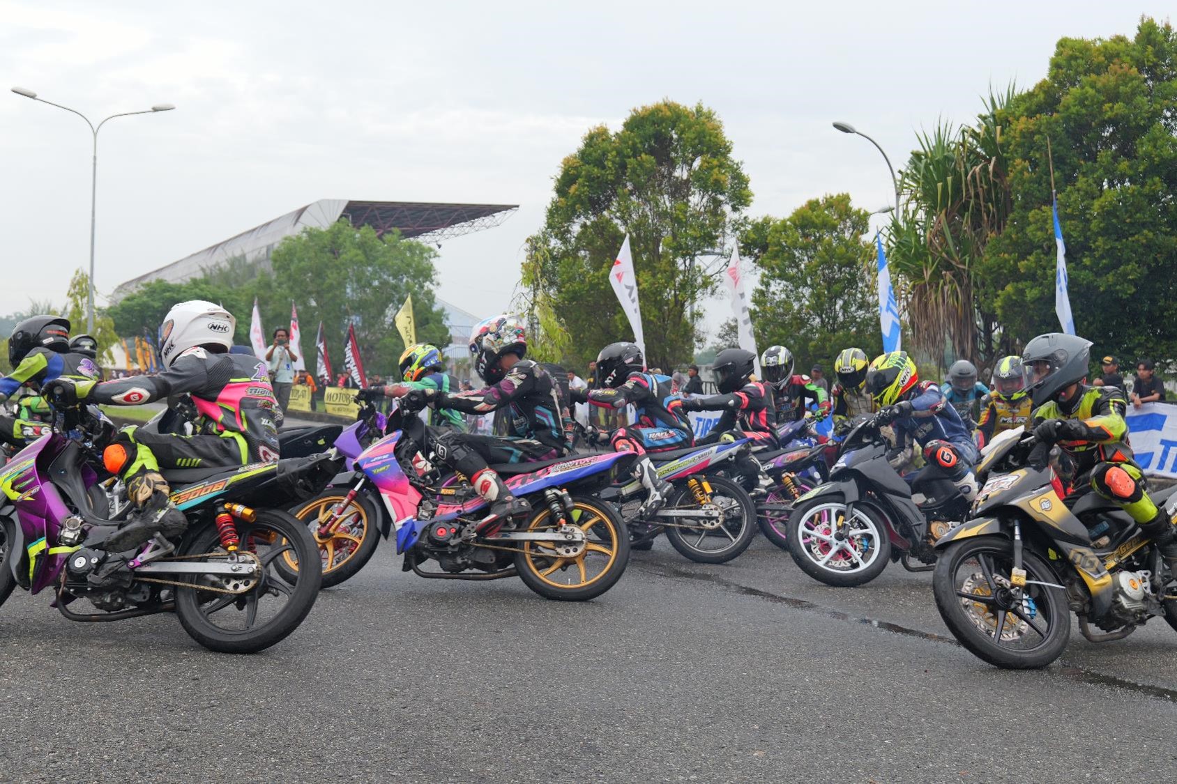 Foto: Kejuaraan Balap Ikonik Yamaha Cup Race Sambangi Tasikmalaya, Siap Hadirkan Euforia yang Tak Terlupakan | Pifa Net