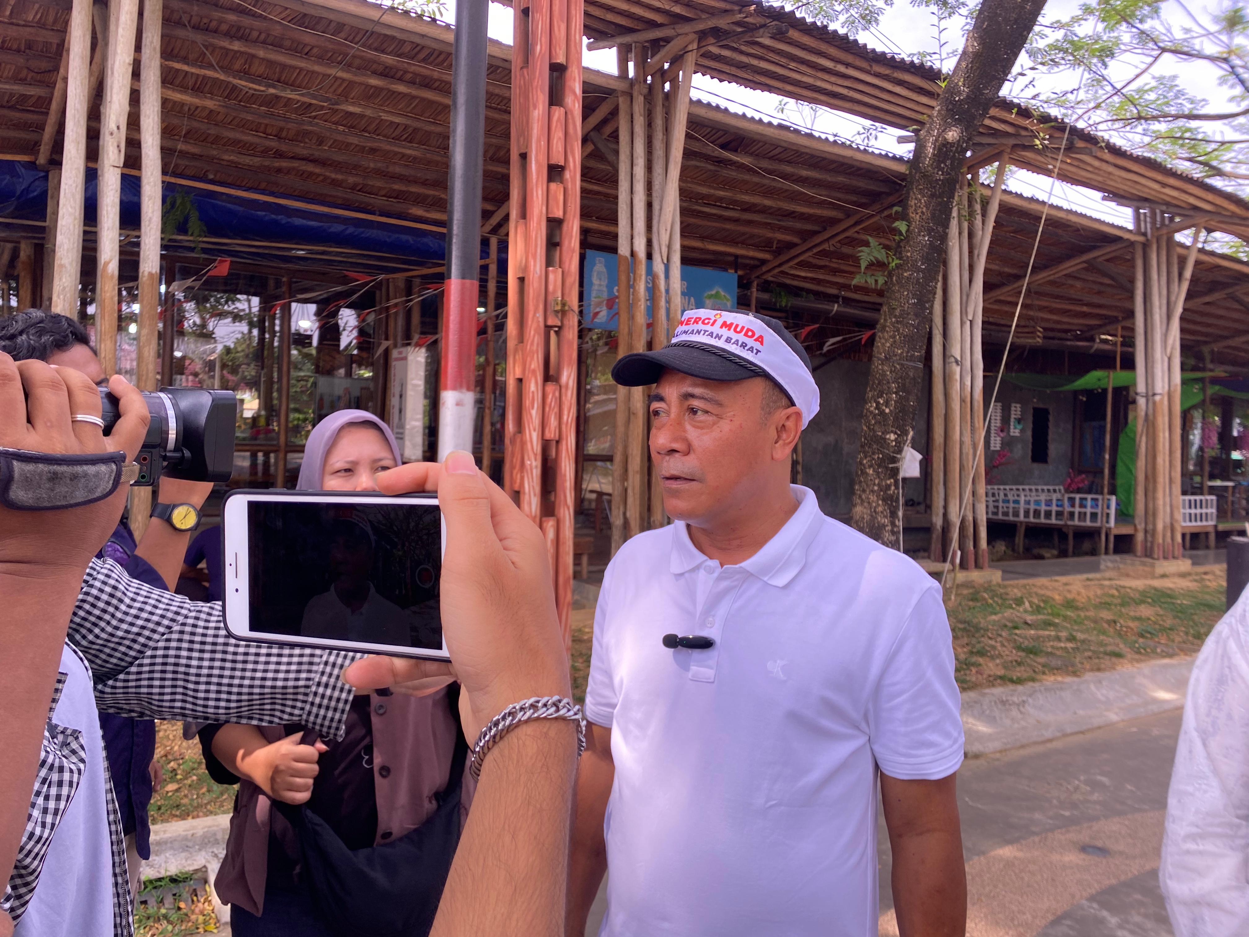 Foto: Karhutla di Kalbar, Krisantus Ingatkan APH Tangani Peladang Bakar Lahan dengan Cara Preventif | Pifa Net