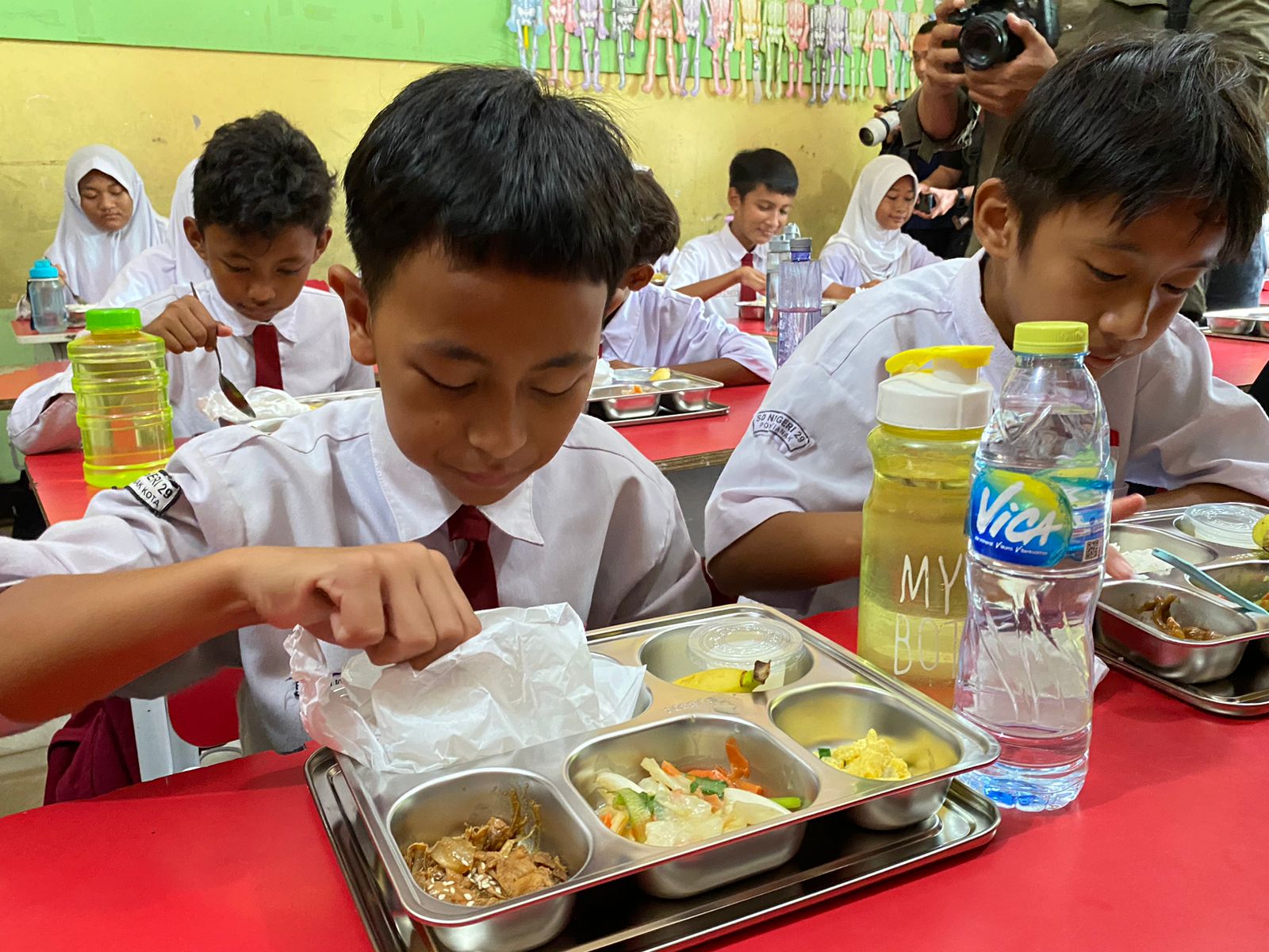 Foto: Program Makan Bergizi Gratis di Kalbar Resmi Dimulai, Pertama di Pontianak dan Landak | Pifa Net