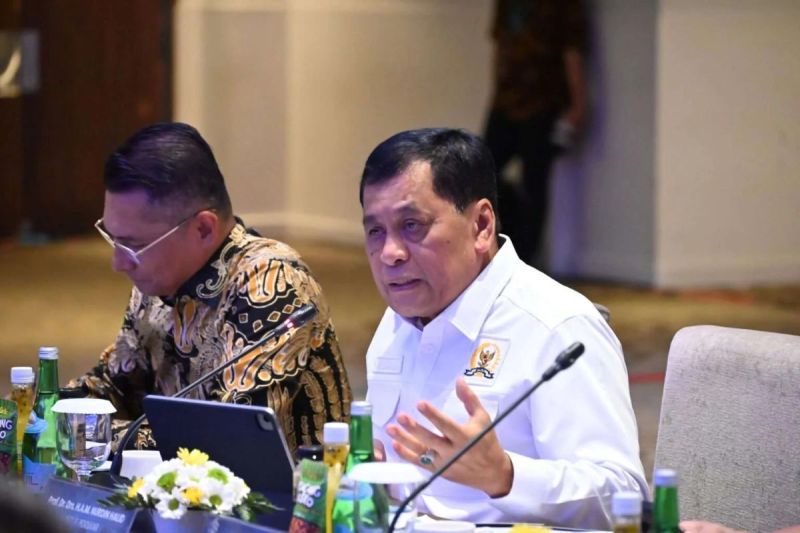 Foto: Komisi VI DPR Tunda Rapat Bahas Koperasi Desa Merah Putih | Pifa Net