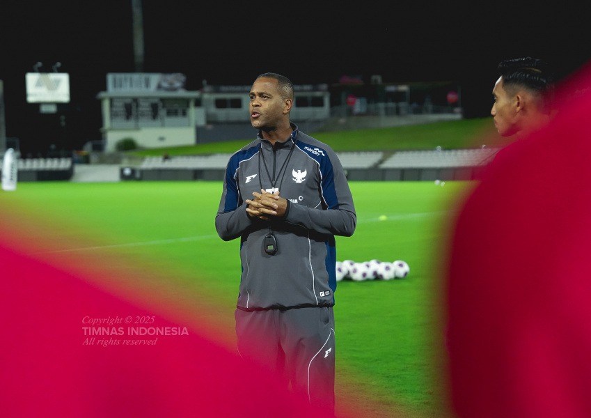 Foto: Skuad Garuda Latihan Perdana, Patrick Kluivert Ungkap Optimismenya Lawan Australia  | Pifa Net