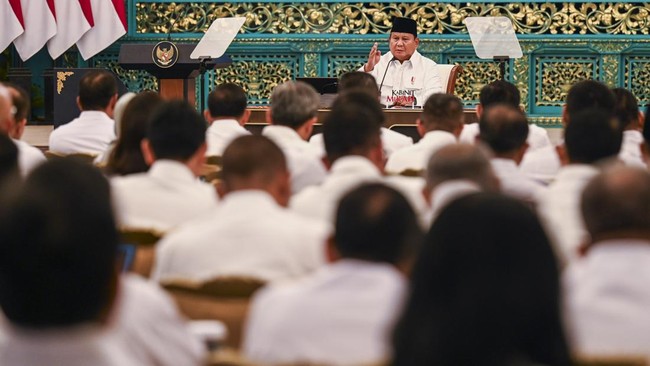 Foto: Istana Jelaskan Alasan Gibran Tak Duduk di Samping Prabowo saat Sidang Kabinet | Pifa Net