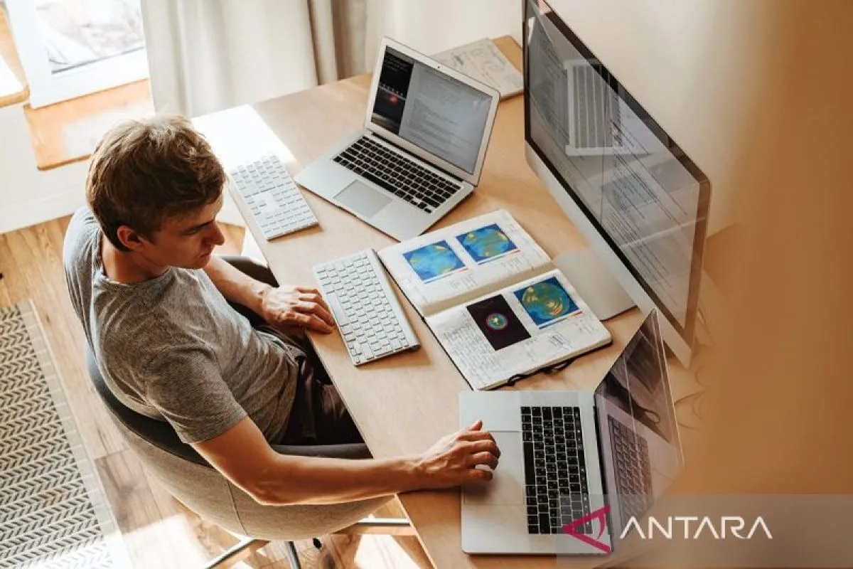 Foto: Lawan Dampak Duduk Seharian: Ini 6 Tips Nutrisi Sehat untuk Pekerja Kantoran | Pifa Net
