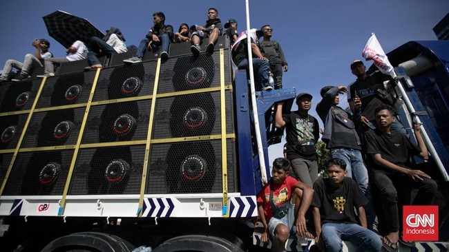 Foto: MUI Jatim Dukung Fatwa Haram Sound Horeg dari Ponpes Besuk Pasuruan | Pifa Net